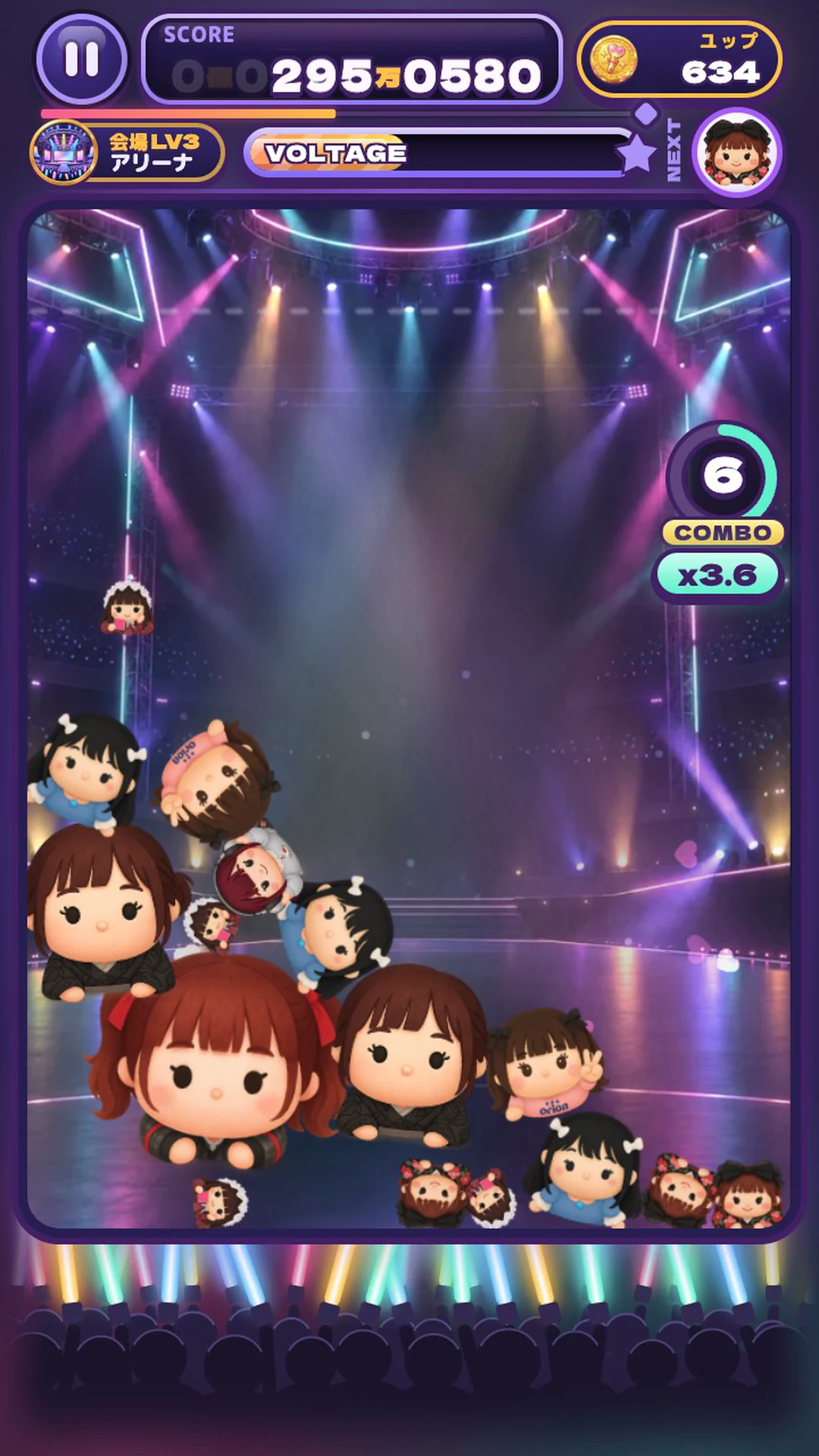 SEASON 3の実プレイ。アリーナ会場LV3、6 COMBO、VOLTAGEと、盤面に積み重なった推しのピース